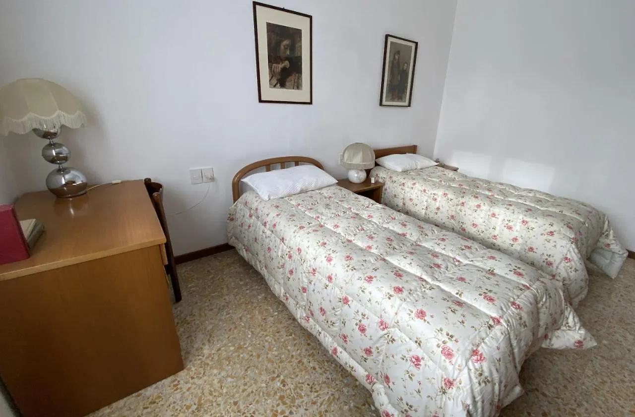 Вилла Villino Carla Lipomo Италия