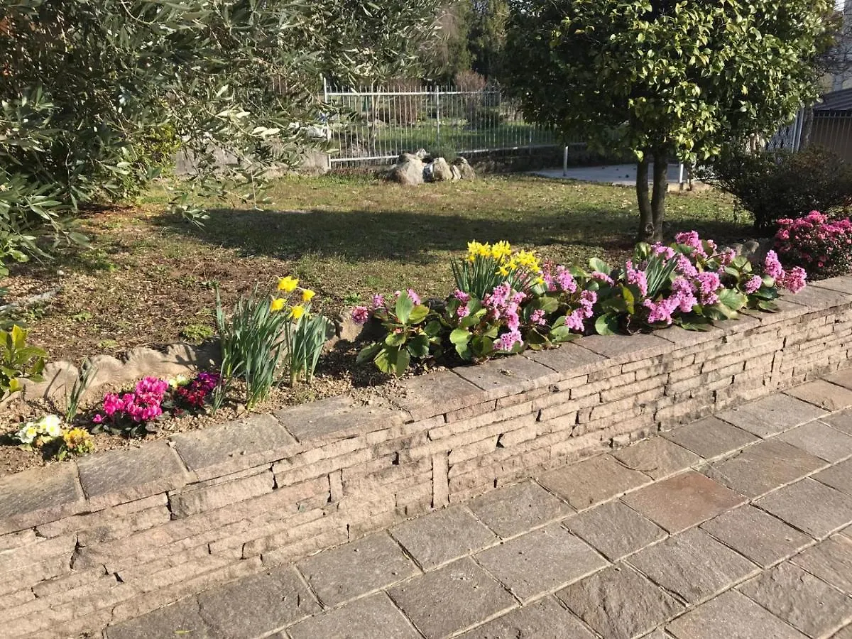 Вилла Villino Carla Lipomo 0*,