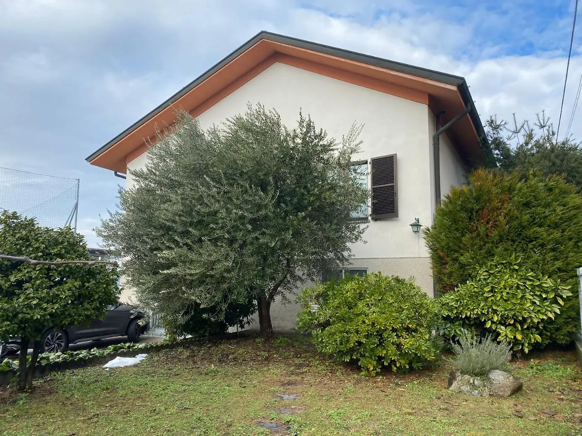 Villino Carla Villa Lipomo 0*,  Italy