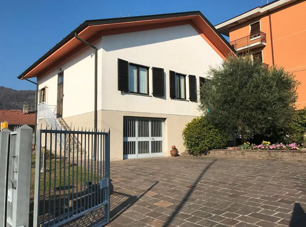 Villino Carla Villa Lipomo
